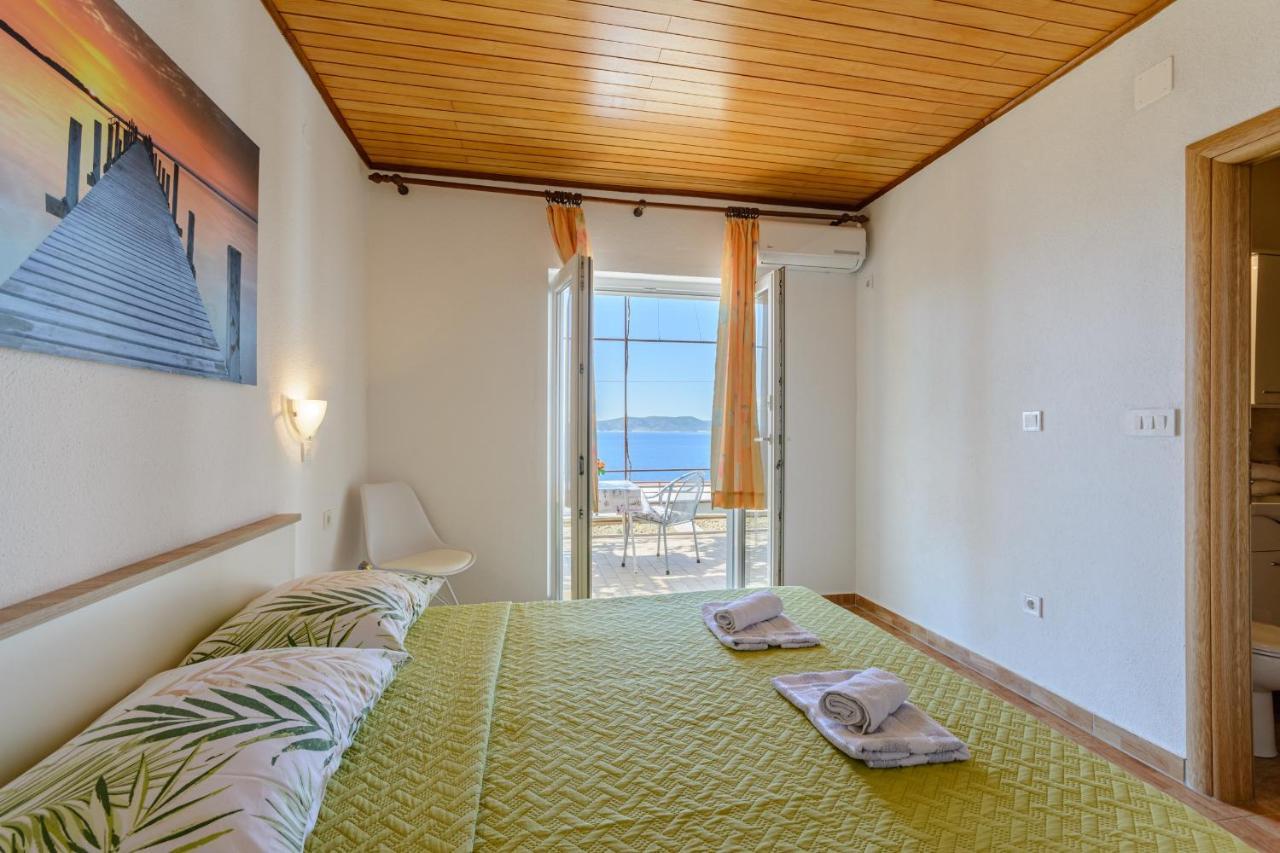 Rooms Sani Brela Kültér fotó