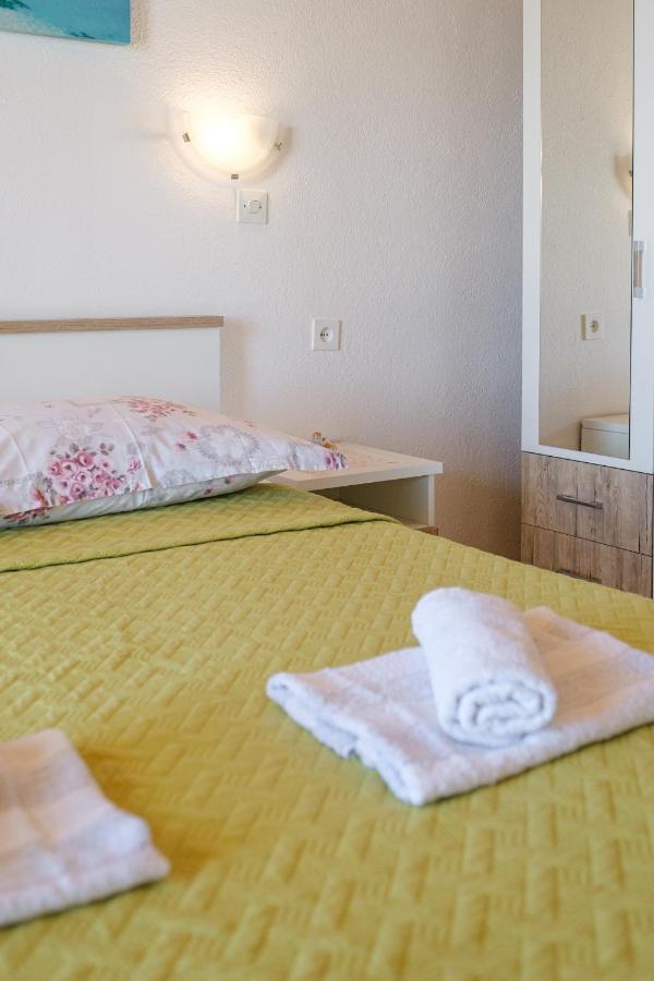 Rooms Sani Brela Kültér fotó